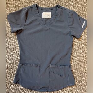 SKETCHERS SCRUB TOP